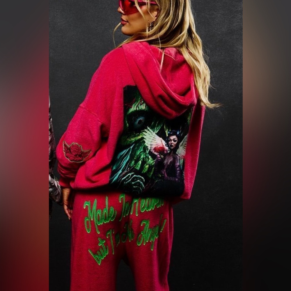 Boys Lie Hot Pink Sweatshirt with Green Script Graphic - Picture 2 of 5
